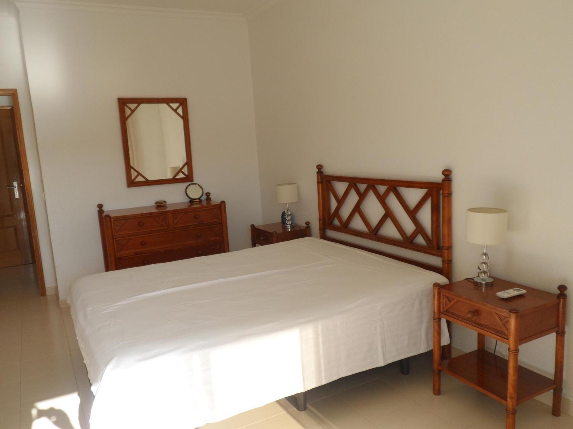 Apartamento Varandas Do Sol Nascente Porches  Eksteriør billede