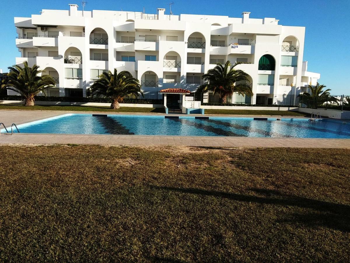 Apartamento Varandas Do Sol Nascente Porches  Eksteriør billede